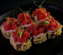 Кай с тунцом