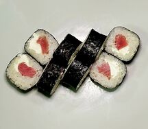 Ролл сливочный с тунцом