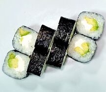 Ролл сливочный с авокадо