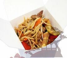 Вок курица с лапшой и овощами по-пекински