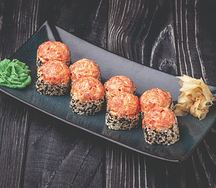 Ролл с лососем и острым тунцом
