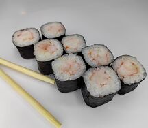 Ролл с креветкой