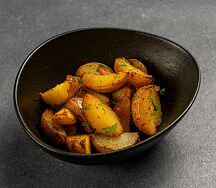 Запеченный картофель с чесноком