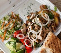 Шаурма на тарелке двойная