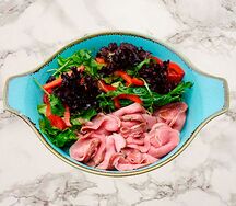 Салат с ростбифом