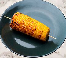 Кукуруза на гриле початок