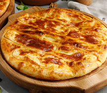 Хачапури с копченым сыром
