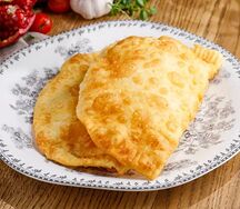 Чебурек с сыром
