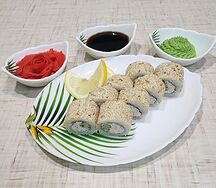 Ролл Калифорния в кунжуте