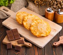 Чебуреки Кругляши с шоколадом