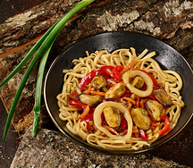 Wok с морепродуктами