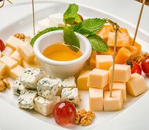 Сырное плато