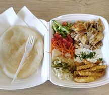 Шаверма на тарелке