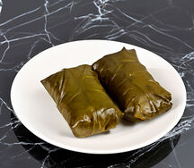 Долма из винoградных листьев