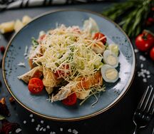 Цезарь с курицей