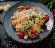 Цезарь с креветками