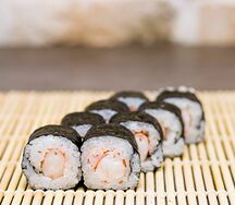 Ролл с креветкой