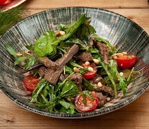 Салат с куриной печенью