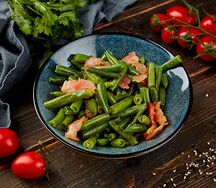 Стручковая фасоль с беконом