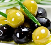 Оливки и маслины