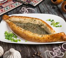 Хачапури по-аджарски с мясом