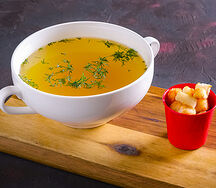 Бульон куриный с крутонами