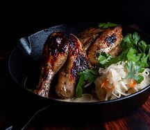 Цыплёнок из печи с квашеной капустой