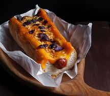 Местный хот-дог из печи