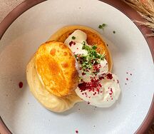 Сырники с муссом из вареной сгущенки
