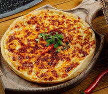 Открытый хачапури с сыром