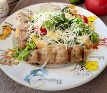 Салат Цезарь с курицей 