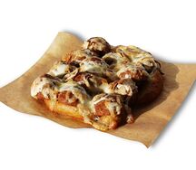 Картофель с митболами и грибами