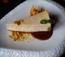 Чизкейк с соленой карамелью