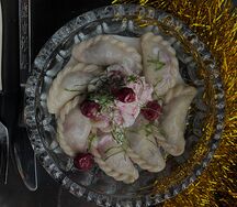 Вареники с вишней и страчателлой