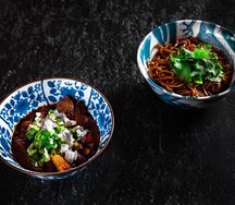Лапша с говядиной по-Сычуаньски