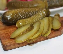 Солёные огурцы