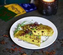 Тибетский ролл с овощами и сыром