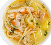 Суп куриный с лапшой