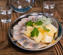Сельдь с картофелем и луком