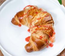 Круассан с нутеллой