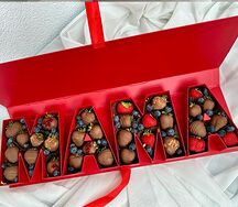 Клубника в шоколаде для мамы 