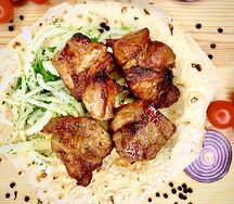 Шашлык из cвинoй шеи