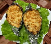 Картофель, запеченный с ветчиной и сыром