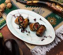 Рулетики из баклажанов
