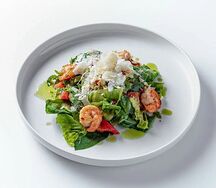 Зеленый салат с креветками