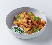 Жареный картофель с грибами и луком