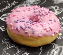 Ягодный пончик Польша