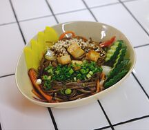 Соба с овощами и тофу