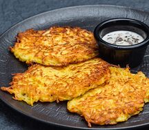 Драники с грибным соусом