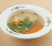 Куриный бульон с птитимом 